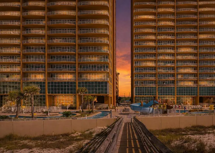 Phoenix Gulf Towers 1008 Apartment *