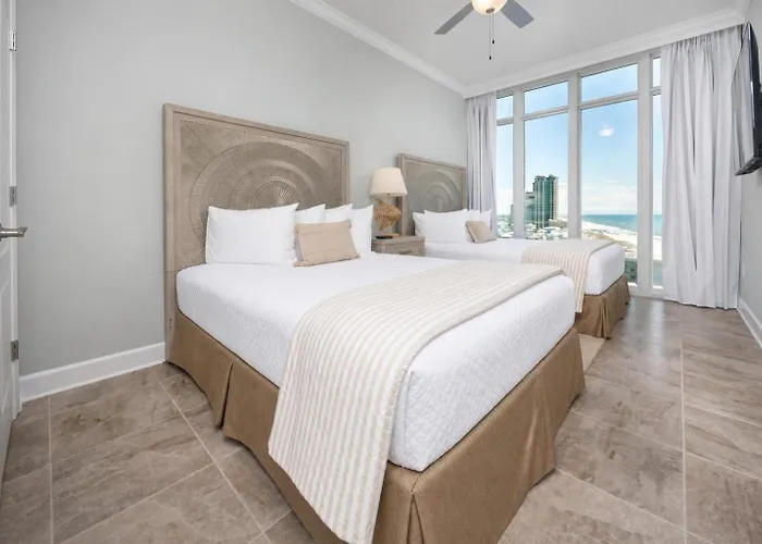 Phoenix Gulf Towers 1008 Apartment *